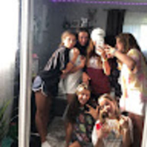 Meet your Posher, Leah